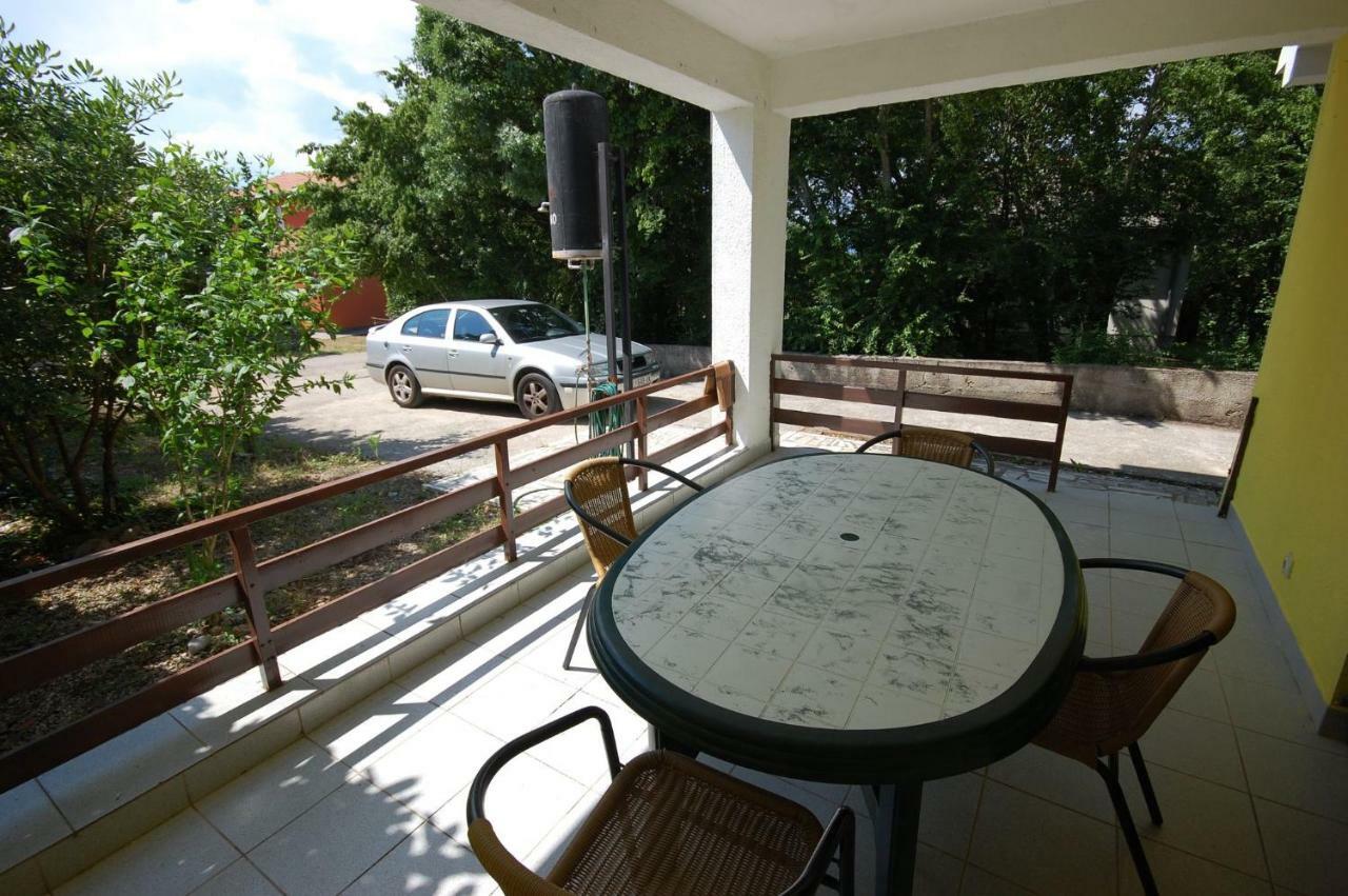 Apartments Juric By El-Pi Tours Njivice Εξωτερικό φωτογραφία