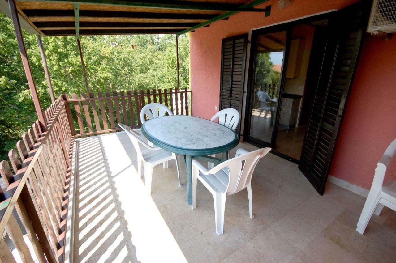 Apartments Juric By El-Pi Tours Njivice Εξωτερικό φωτογραφία